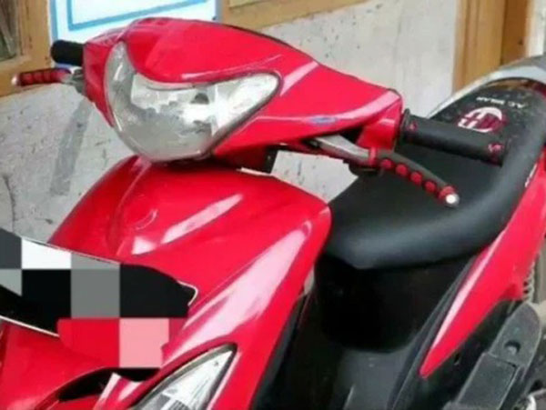 Tiếc hùi hụi vì mất xe, 3 ngày sau cô gái bất ngờ phát hiện chiếc xe đột ngột 'trở về' với diện mạo, lời nhắn kèm khiến cô muốn giận cũng đành thôi