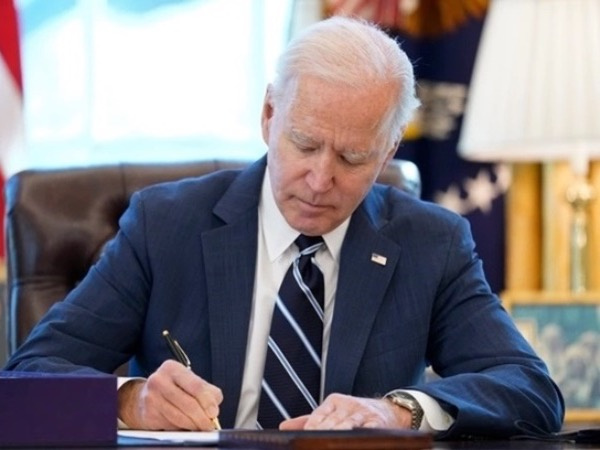Trung Quốc 'ngồi trên đống lửa' vì gói 19.000 tỷ USD của Biden