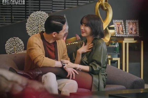 Nội dung vô lý đùng đùng, rating Penthouse 2 lần đầu tiên rớt đài ở tập 7