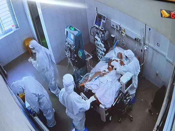 Tiến triển kỳ diệu của nữ bệnh nhân COVID-19 nặng nhất Việt Nam