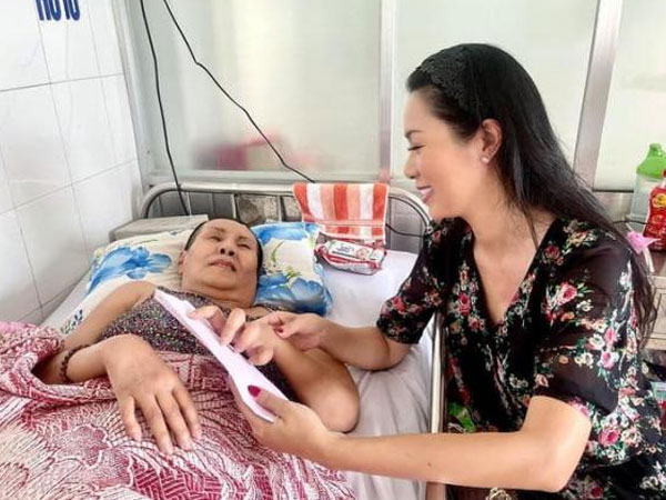 Tại sao kêu gọi được 400 triệu tiền ủng hộ nhưng Trịnh Kim Chi chỉ đưa Hoàng Lan 30 triệu?