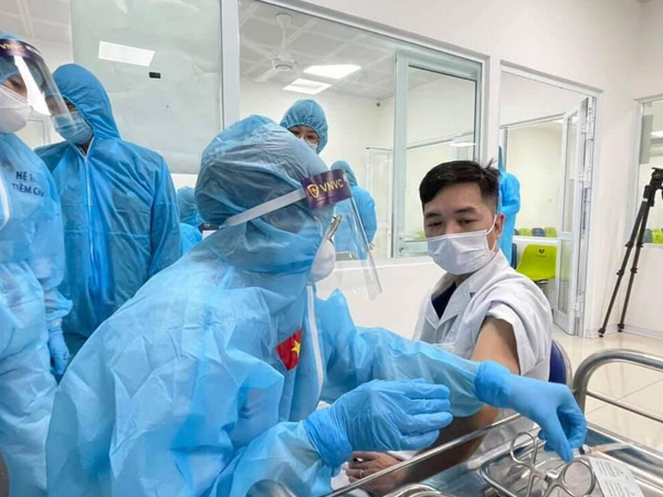 Bộ Y tế nói gì về trường hợp đầu tiên sốc phản vệ độ 3 sau khi tiêm vaccine Covid-19?