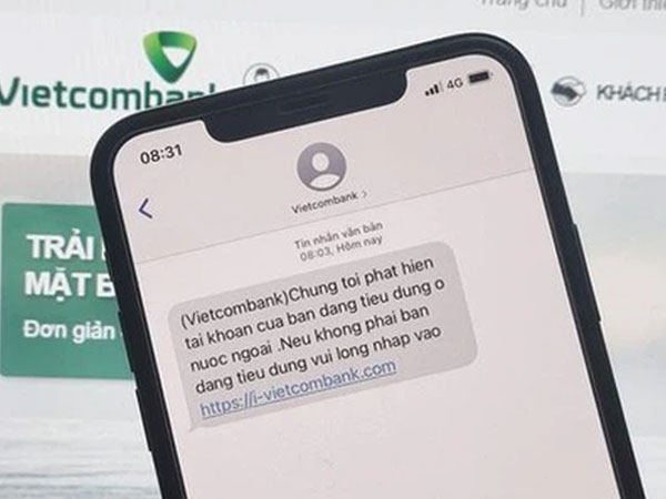 Cảnh báo: Hàng loạt đầu số giả danh các ngân hàng lớn như Vietcombank, ACB, Sacombank... liên tục gửi tin nhắn lừa đảo
