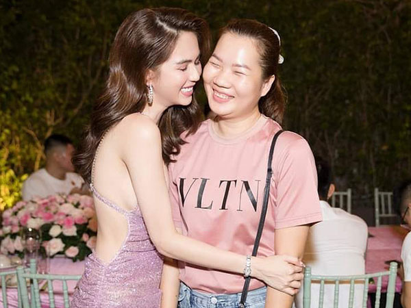 Hết thanh lý kim cương đồ hiệu tiền tỷ, Ngọc Trinh lại mạnh tay sắm thêm xe sang chỉ để chiều lòng trợ lý Thúy Kiều