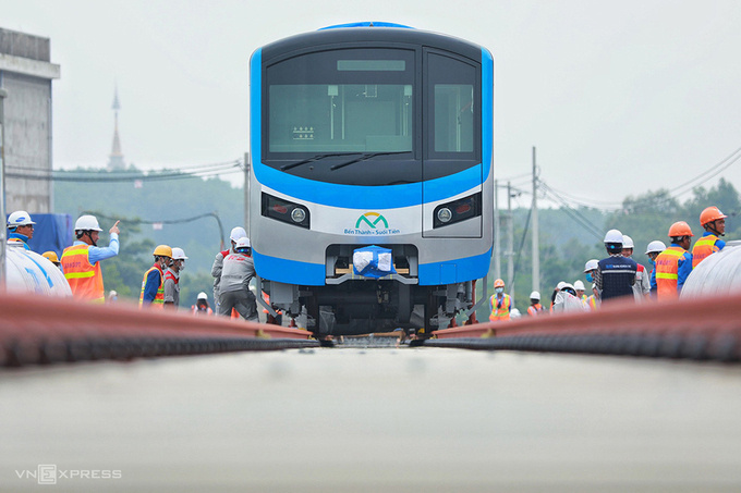 Bốn tàu Metro Số 1 sắp về TP HCM