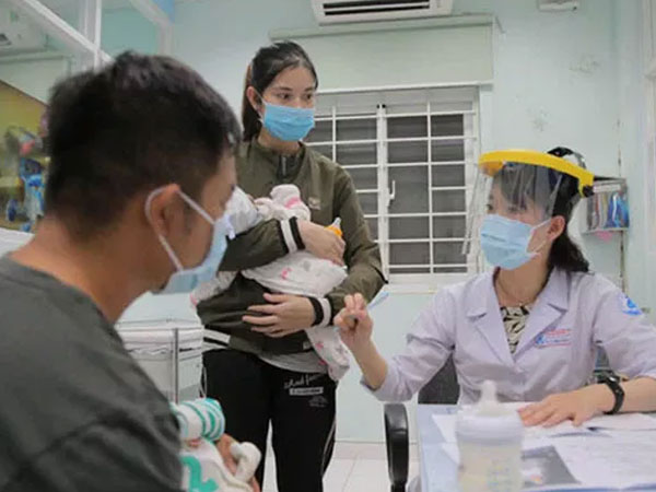 Từ ngày 1- 4, sử dụng mẫu thẻ BHYT mới