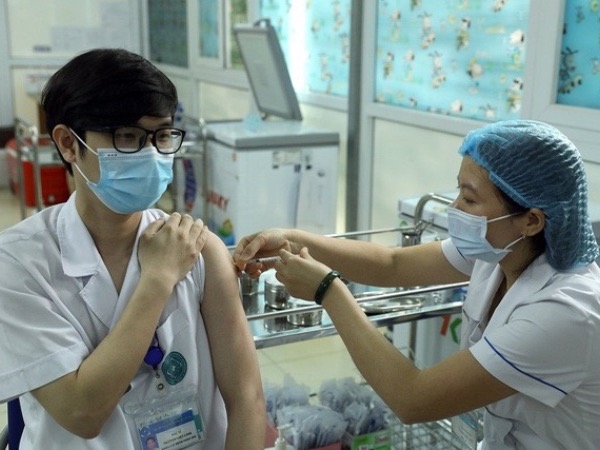 Hơn 24.000 người đã tiêm vaccine AstraZeneca, riêng Hải Dương chiếm một nửa