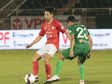 Đá penalty thành công, Lee Nguyễn giúp TP.HCM thắng trong trận derby Sài thành