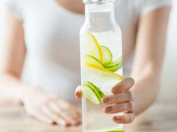 Có phải uống nước chanh buổi sáng là tốt nhất? Sự thật có thể khiến bạn bất ngờ