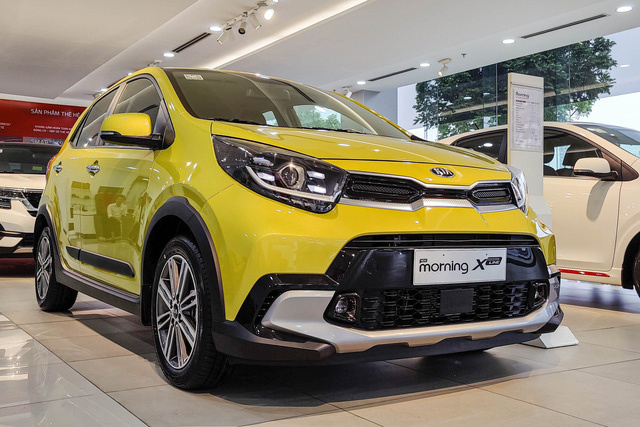 Kia Morning 2021 lần đầu giảm giá mạnh tay trước sức ép từ VinFast Fadil và Hyundai i10