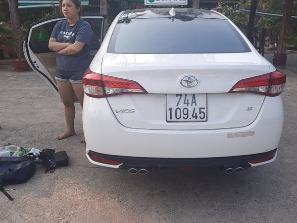 Quảng Trị: Bắt nữ quái thuê taxi chở theo ma tuý