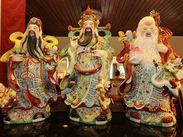 Nửa đêm canh 3: Gia chủ đặt 1 trong 4 thứ này lên bàn thờ xua đuổi 'tà khí', đón tài lộc về nhà