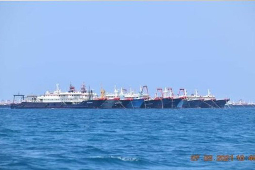 Hơn 200 tàu Trung Quốc xuất hiện tại một điểm gần Trường Sa