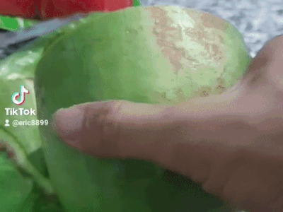 Có cô vợ 'đỉnh của chóp' đi mua được quả dưa hấu thế này thì còn gì để nói nữa không?