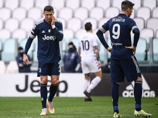 Ronaldo bất lực, Juventus thua sốc ngay trên sân nhà