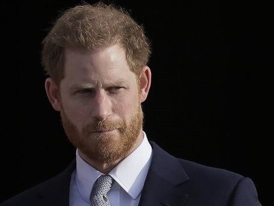 Harry kể nỗi đau mất mẹ trong sách mới