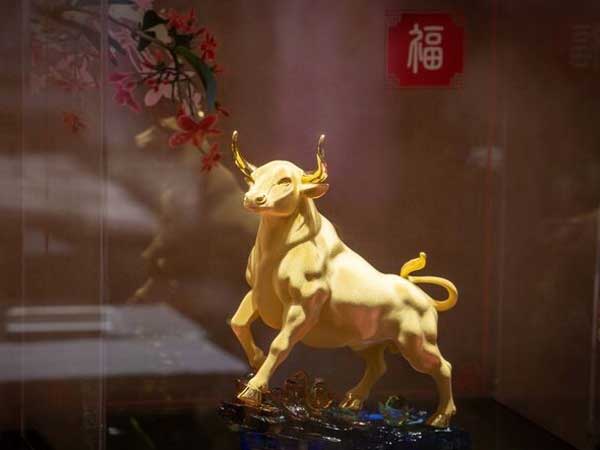 Dân châu Á đổ xô mua vàng khi giá giảm