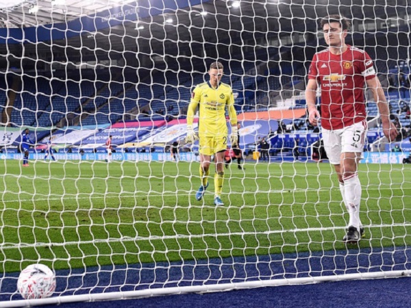 Dàn cận vệ thép thi nhau 'báo hại', mộng vô địch của Man United tan nát trước Leicester