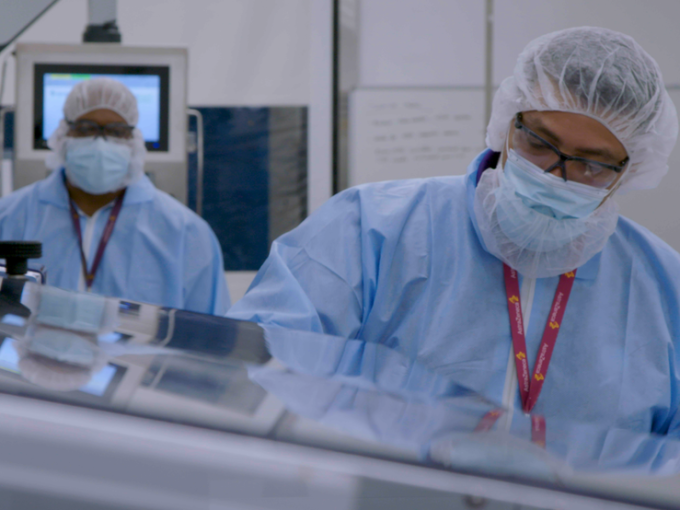 Thử nghiệm vắc xin Astrazeneca giai đoạn III tại Mỹ: Đem lại hiệu lực 79% ngừa COVID-19