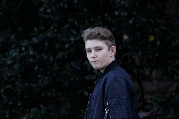 'Quý tử nước Mỹ' Barron Trump mừng sinh nhật tuổi 15, nhưng lời chúc của cựu Đệ nhất phu nhân mới là thứ chiếm spotlight gây tranh cãi
