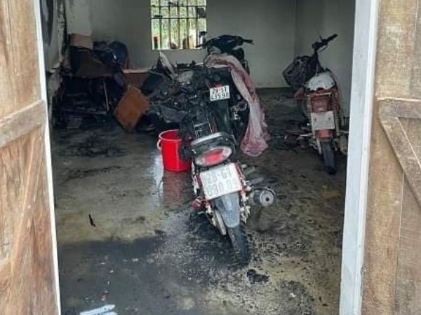 Khởi tố con dâu phóng hỏa, bỏ thuốc diệt cỏ xuống giếng nước nhà chồng, tội danh giết người
