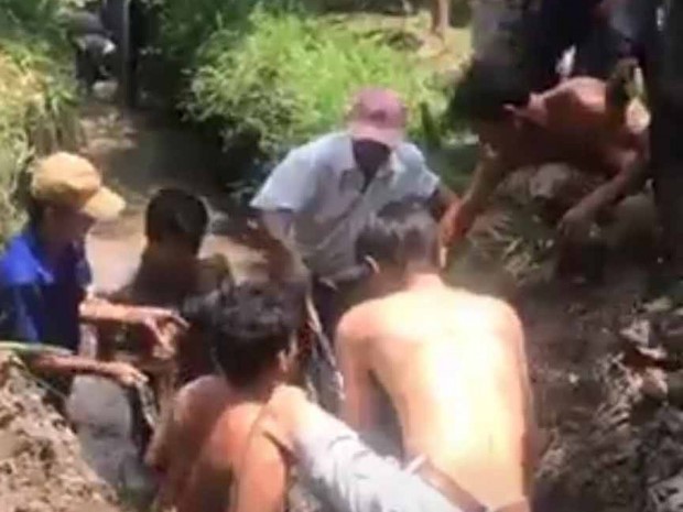Người đàn ông ngạt thở tử vong khi chui vào cống thoát nước