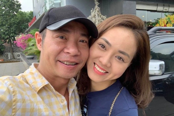 NSND Công Lý đích thị là ông chồng số hưởng, vừa than nhẹ hết tiền là vợ kém hơn 1 giáp chuyển khoản nóng 20 triệu đồng