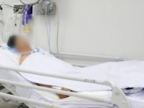 Ăn bún riêu có dùng patê chay làm nguyên liệu, 3 người trong gia đình ở Bình Dương ngộ độc nặng, một phụ nữ đã tử vong