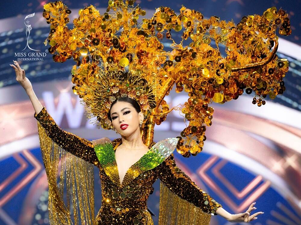 Miss Grand: 'Cành vàng lá ngọc' của Ngọc Thảo lọt top 10 trang phụ dân tộc đẹp nhất, rộng đường tiến thẳng tới top 10 chung cuộc
