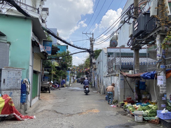 TP.HCM: Tìm thấy 2 nam thanh niên nhập cảnh trái phép cùng BN2850