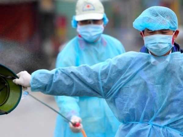 Sáng 27/3: Đã có kết quả xét nghiệm 89 người cùng chuyến bay ra Hà Nội với 2 cô gái mắc COVID-19