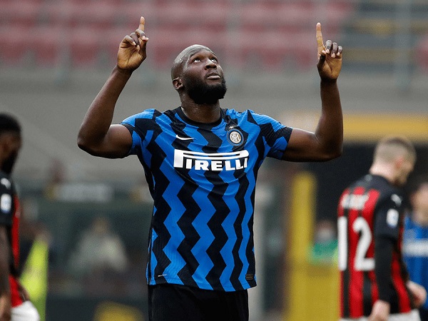 Barca kéo Lukaku về đá cặp Messi
