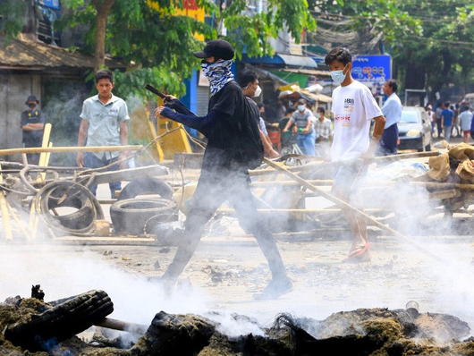 Hãng tin Myanmar nói 90 người chết trong một ngày biểu tình