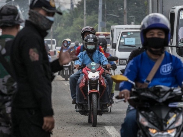 Philippines phong tỏa 24 triệu dân