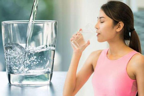 Tiến sĩ giải phẫu thần kinh chỉ ra 8 thói quen mỗi ngày giúp não bộ trẻ mãi không già