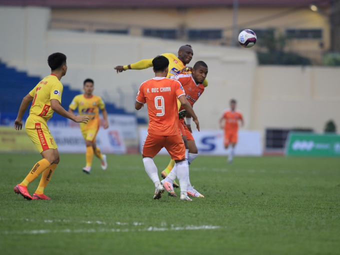 Thanh Hoá 1-3 SHB Đà Nẵng: 'Show' diễn của Rafaelson