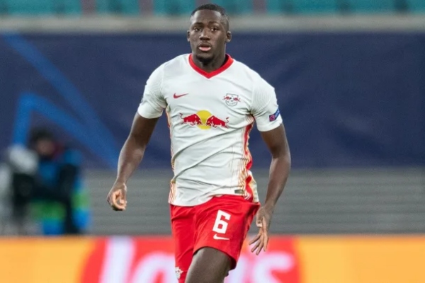 Chi 40 triệu euro, Liverpool mua thành công trung vệ từ RB Leipzig
