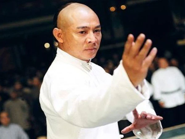 Lý Liên Kiệt được hỏi: 'Có thể đánh thắng Lý Tiểu Long hay không?', câu trả lời thể hiện ngay EQ của một người từng trải
