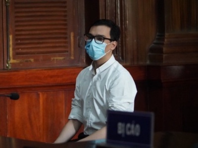 Tuyên án nam tiếp viên hàng không làm lây dịch COVID