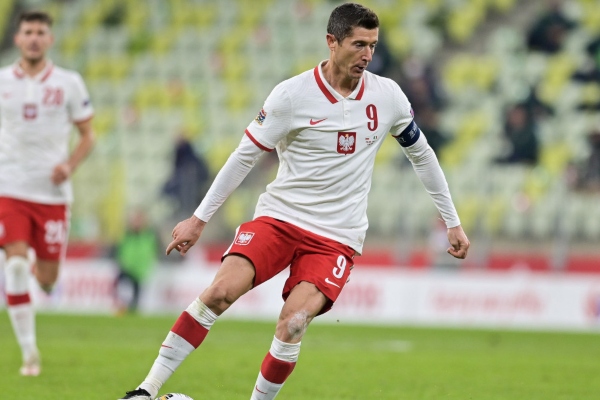 Lewandowski dính chấn thương, ĐT Anh hưởng lợi ở Vòng loại World Cup 2022