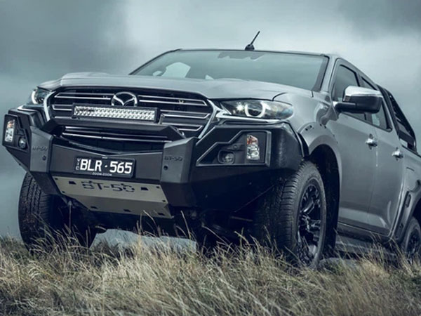 Ra mắt Mazda BT-50 Thunder - Bán tải mới đấu Ford Ranger Raptor, đắt gấp đôi Ranger thường