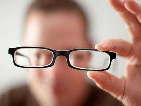 Mắc căn bệnh gây mù lòa chỉ sau đục thủy tinh thể vì bỏ qua dấu hiệu với mắt nhìn mờ