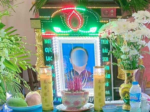 Người phụ nữ làm đám tang giả cho chính mình, nhét 3 bao cát vào quan tài để... trốn nợ