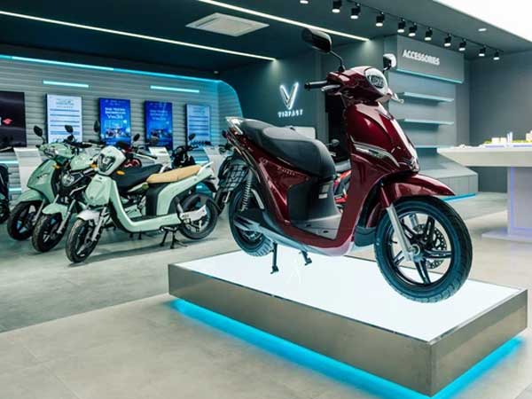 Bên trong loạt showroom xe máy điện VinFast kết hợp trung tâm trải nghiệm Vin3S 'xịn xò'
