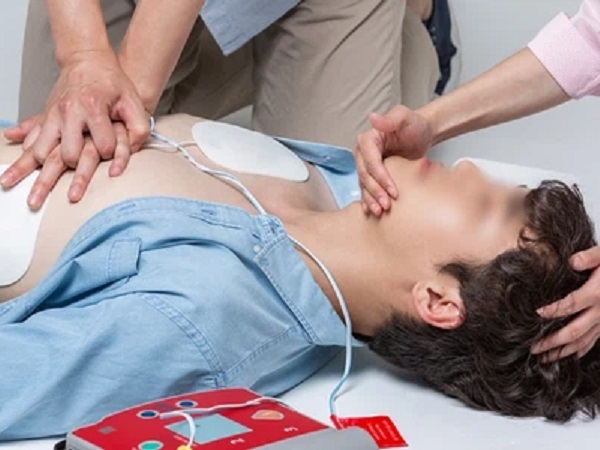 Chàng trai mới 28 tuổi đã bị nhồi máu cơ tim nguy kịch vì giữ thói quen tai hại này suốt 10 năm