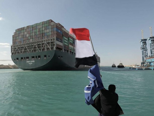 Tổng chi phí giải cứu tàu mắc kẹt ở kênh đào Suez lên tới 1 tỷ USD