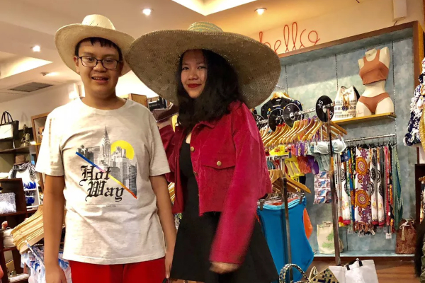Gặp gỡ cô gái đứng sau thử thách Puzzle Dance Challenge 'gây sốt' cộng đồng mạng những ngày qua