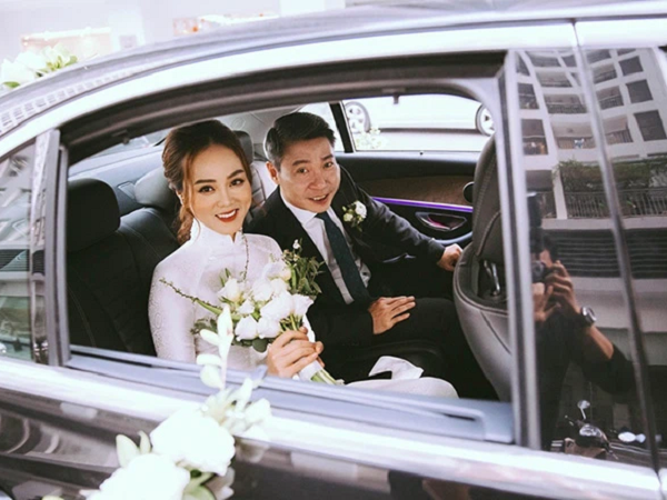 Vợ trẻ kém 15 tuổi của NSND Công Lý: Cho chồng 20 triệu tiền tiêu vặt đến công khai đòi hủy kết bạn