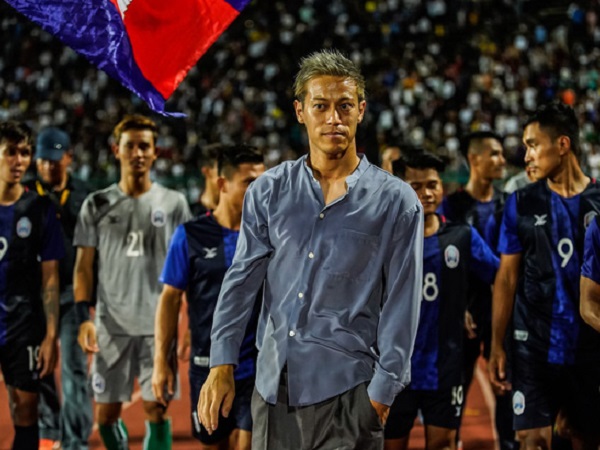 HLV kỳ lạ nhất thế giới tuyên bố Campuchia sẽ vượt cả Việt Nam để vô địch SEA Games