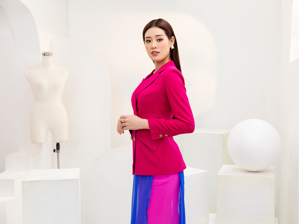 Khánh Vân bật khóc sau khi bị chê về cách phối đồ dự thi Miss Universe